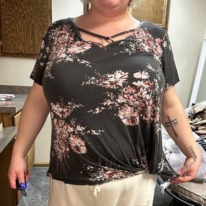 Maurices Black and Pink Floral Short Sleeve Top